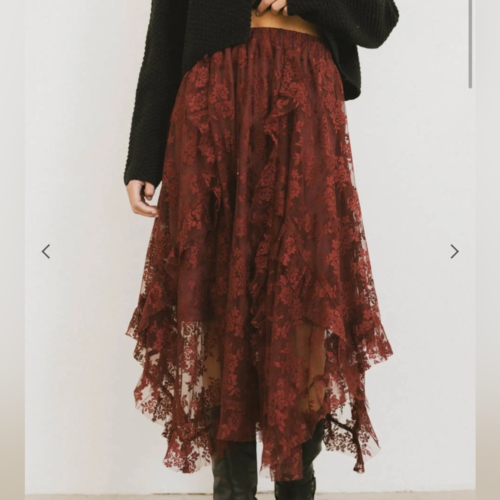 Elsie Lace Midi Skirt in Navy - Bohme